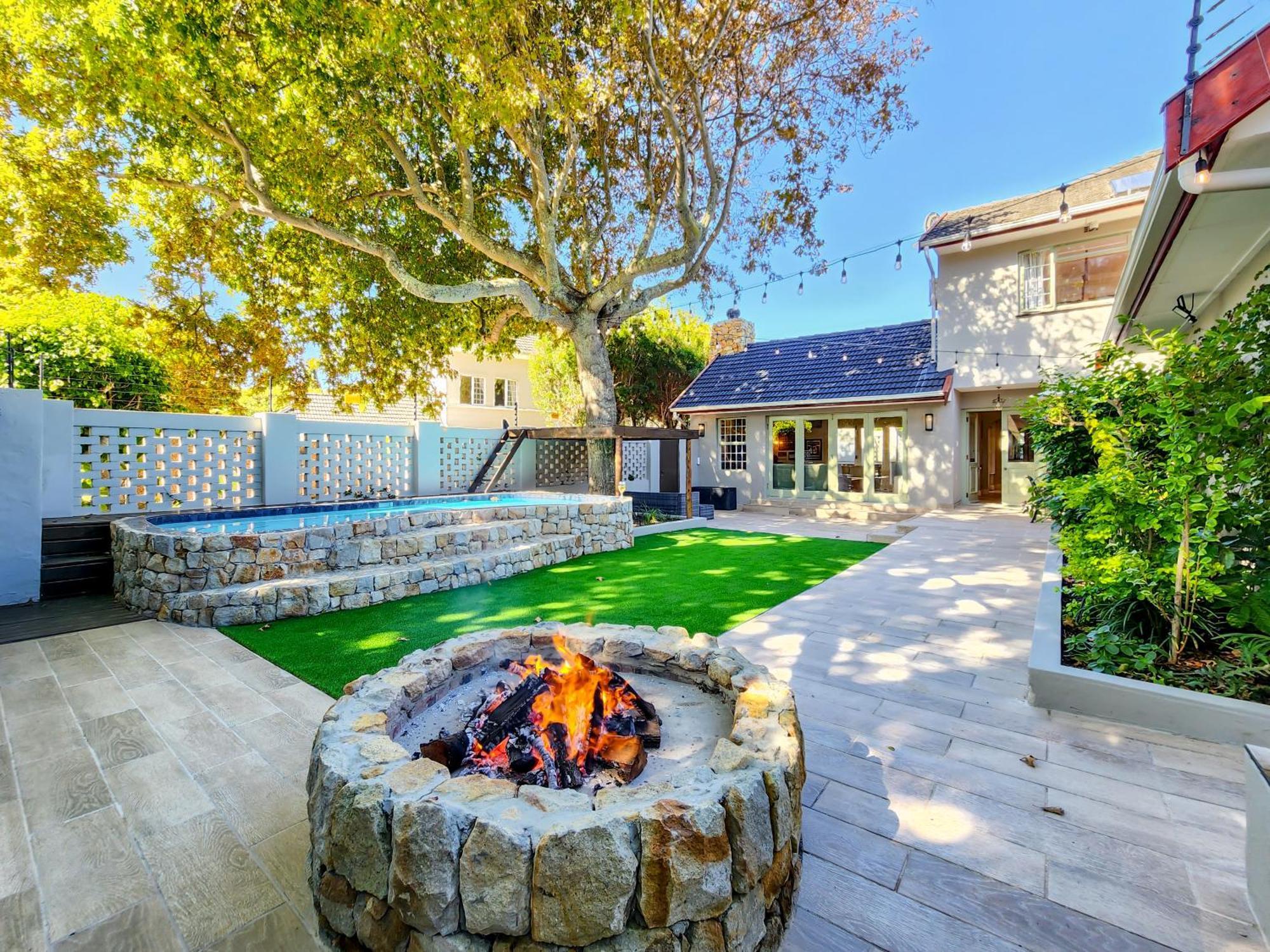 Branch & Vine - Constantia - Formerly Pinoak Kapstadt