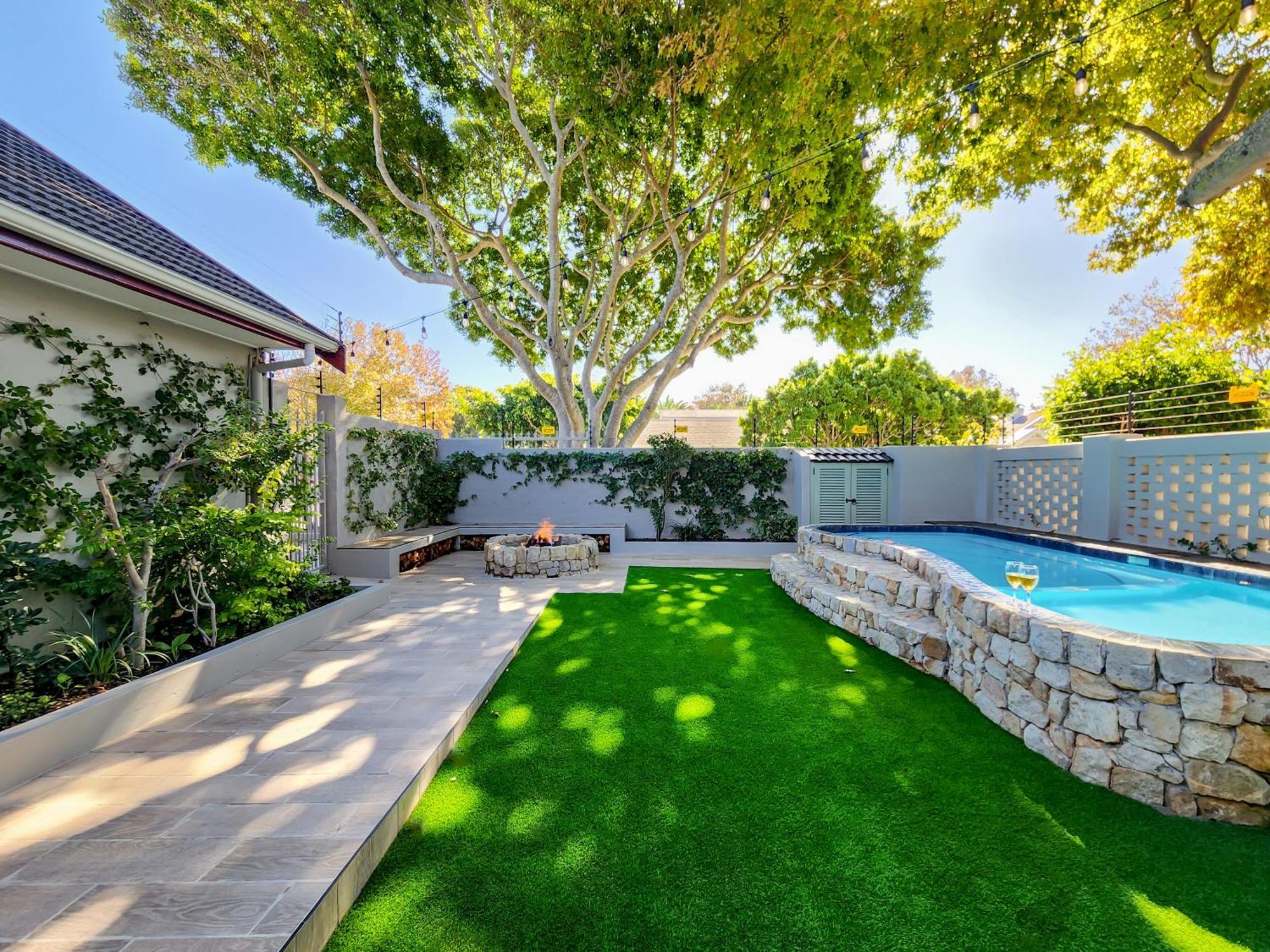 Branch & Vine - Constantia - Formerly Pinoak * Kapstadt