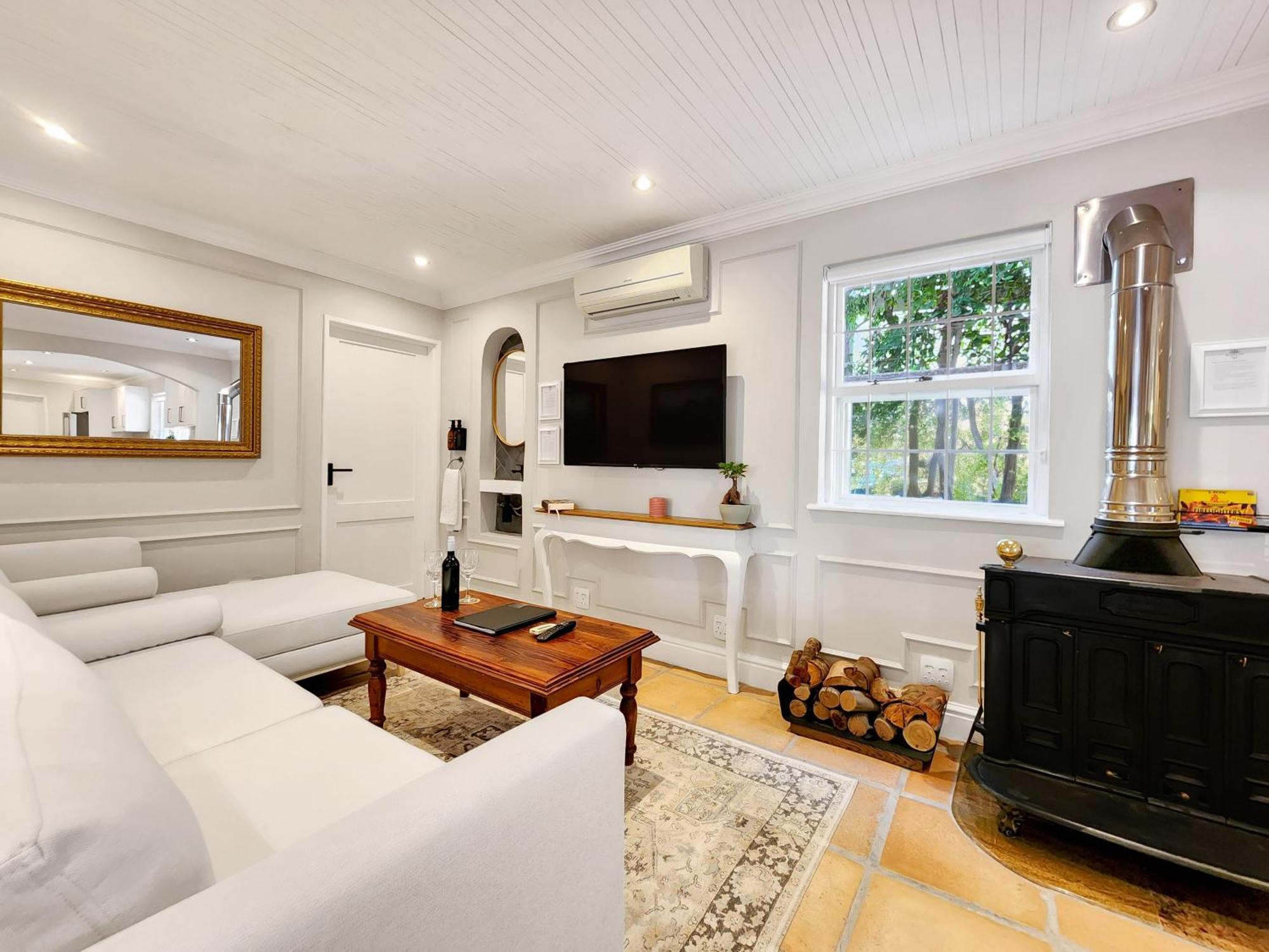 Branch & Vine - Constantia - Formerly Pinoak *